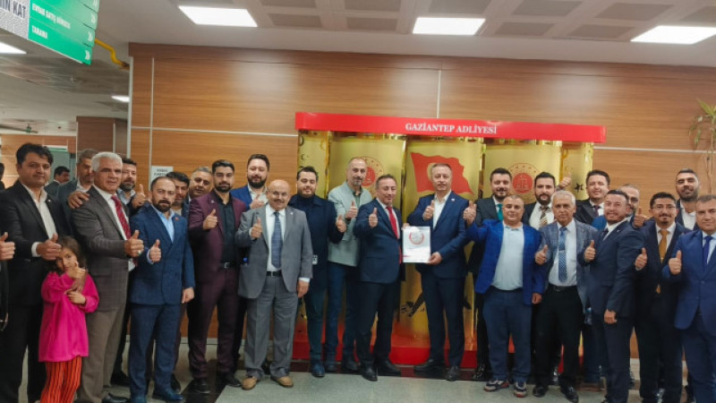 Yeniden Refah Partisi Gaziantep İl Başkanı Sedat Yıldız Mazbatasını Aldı 