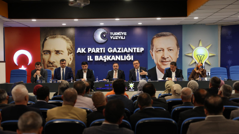 AK PARTİ GAZİANTEP TEŞKİLATI, YENİ İL KOORDİNATÖRÜ İSMAİL EMRAH KARAYEL’İ AĞIRLADI
