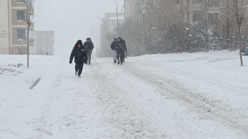 KAR GAZİANTEP ‘ İ TESLİM ALDI 