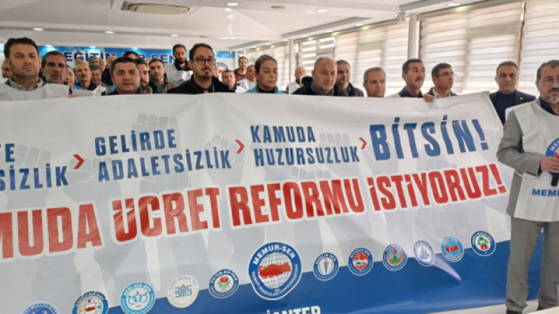 Malumunuz bugün 2026 yılının memurlar için ilk maaş günü. 