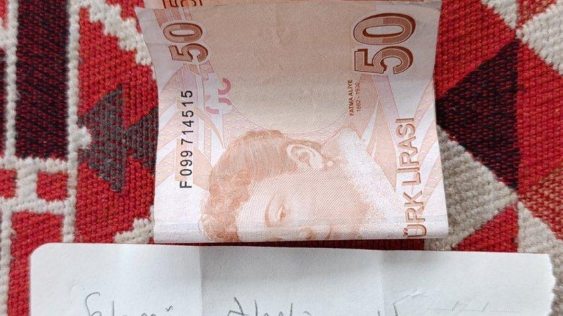 Bir Telefon, 50 Lira ve Kaybolmayan Vicdan