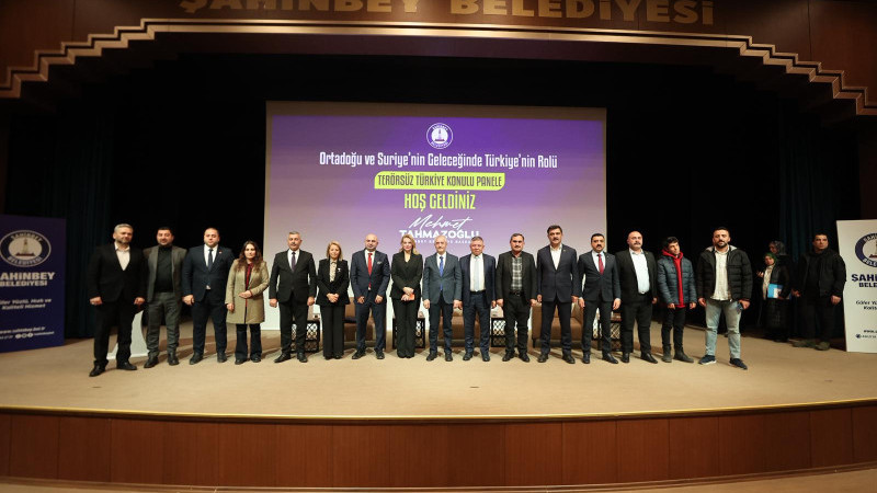 ŞAHİNBEY’DE “TERÖRSÜZ TÜRKİYE” PANELİ DÜZENLENDİ