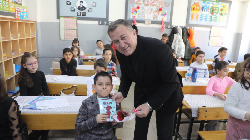 Başkan Doğan, Öğrencilerin Karne Heyecanına Ortak Oldu